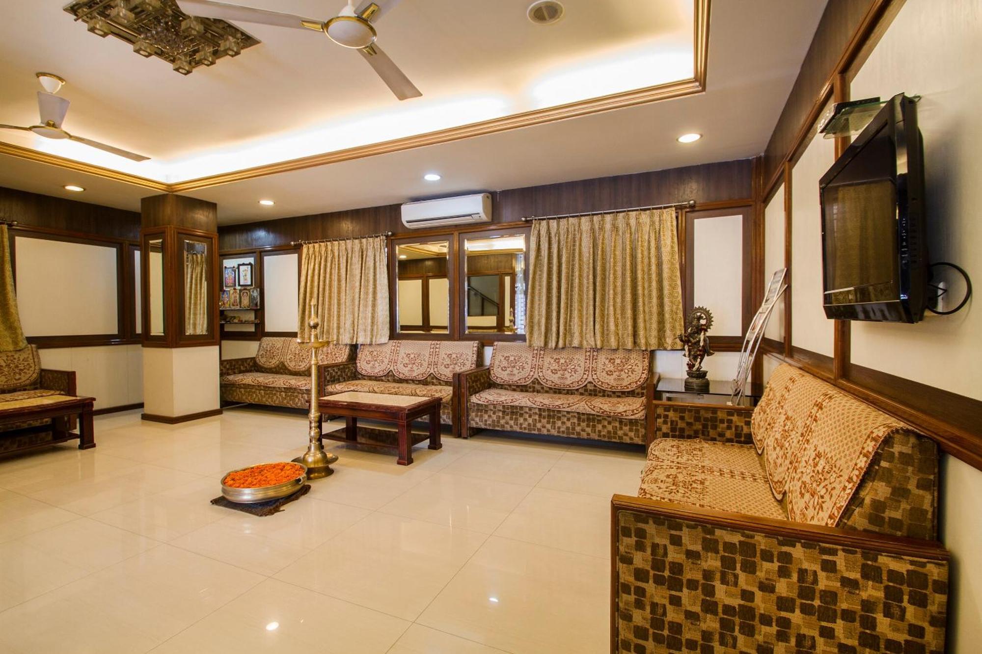 Hotel O Surya Residency Гайдарабад Екстер'єр фото