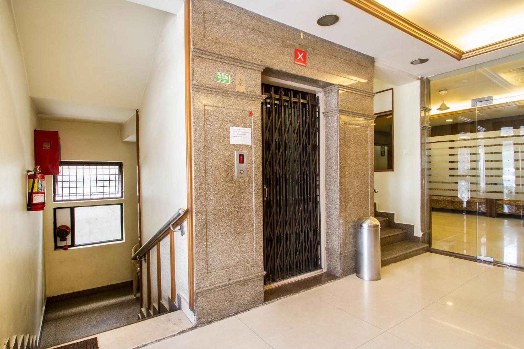 Hotel O Surya Residency Гайдарабад Екстер'єр фото
